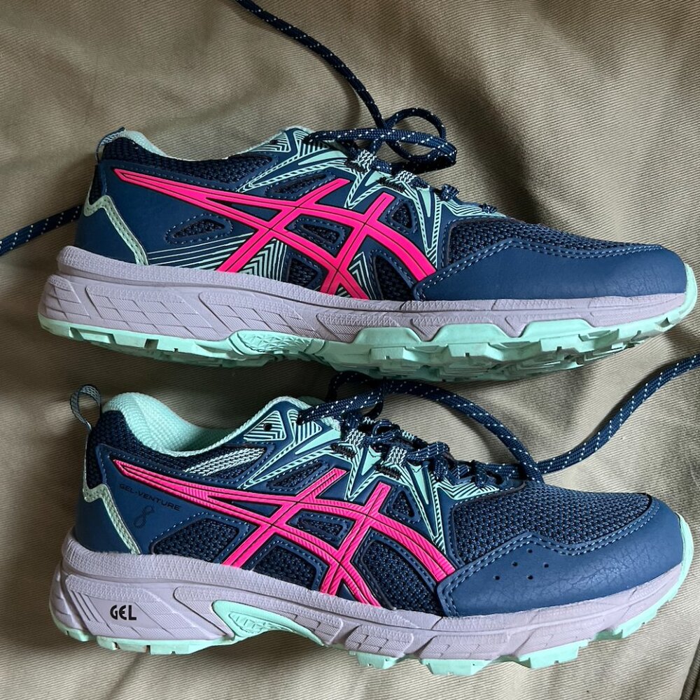 ASICS Gel-Venture 8 Women's Trail Running Shoes Navy Pink Size 8
